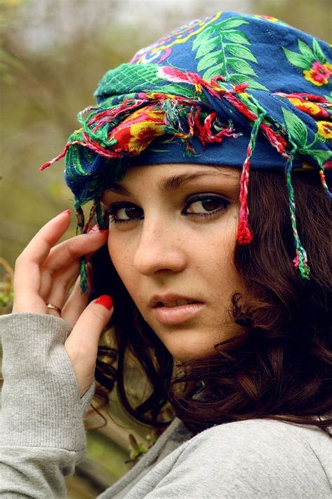 beautiful romanian gypsies women